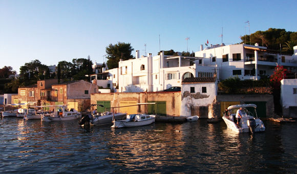 Entry intro port cala d'or